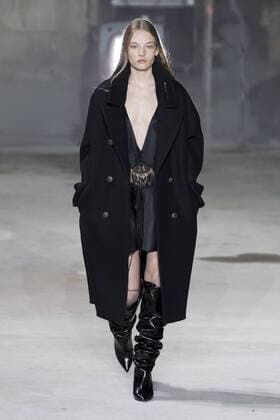 215948 Marineau Starface 2017-02-28 Paris France Paris Fashion Week. Défilé PAP Automne-hiver 2017. Saint Laurent. Saint Laurent , autumn-winter 2017 Paris, France Paris fashion week. Parade ready to wear fall winter 2017. Editorial use only _sans_perso  Copyright: xMarineaux STAR_215948_027