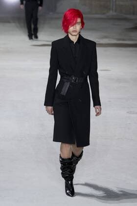 215948 Marineau Starface 2017-02-28 Paris France Paris Fashion Week. Défilé PAP Automne-hiver 2017. Saint Laurent. Saint Laurent , autumn-winter 2017 Paris, France Paris fashion week. Parade ready to wear fall winter 2017. Editorial use only _sans_perso  Copyright: xMarineaux STAR_215948_030