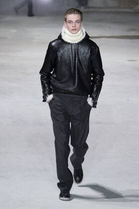 215948 Marineau Starface 2017-02-28 Paris France Paris Fashion Week. Défilé PAP Automne-hiver 2017. Saint Laurent. Saint Laurent , autumn-winter 2017 Paris, France Paris fashion week. Parade ready to wear fall winter 2017. Editorial use only _sans_perso  Copyright: xMarineaux STAR_215948_038