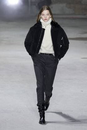 215948 Marineau Starface 2017-02-28 Paris France Paris Fashion Week. Défilé PAP Automne-hiver 2017. Saint Laurent. Saint Laurent , autumn-winter 2017 Paris, France Paris fashion week. Parade ready to wear fall winter 2017. Editorial use only _sans_perso  Copyright: xMarineaux STAR_215948_041