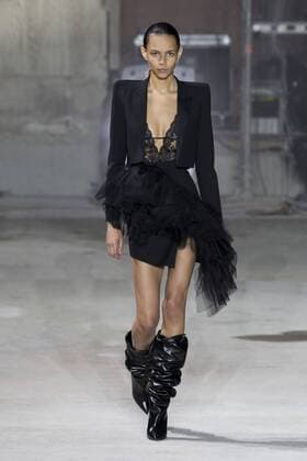 215948 Marineau Starface 2017-02-28 Paris France Paris Fashion Week. Défilé PAP Automne-hiver 2017. Saint Laurent. Saint Laurent , autumn-winter 2017 Paris, France Paris fashion week. Parade ready to wear fall winter 2017. Editorial use only _sans_perso  Copyright: xMarineaux STAR_215948_049