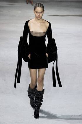 215948 Marineau Starface 2017-02-28 Paris France Paris Fashion Week. Défilé PAP Automne-hiver 2017. Saint Laurent. Saint Laurent , autumn-winter 2017 Paris, France Paris fashion week. Parade ready to wear fall winter 2017. Editorial use only _sans_perso  Copyright: xMarineaux STAR_215948_054