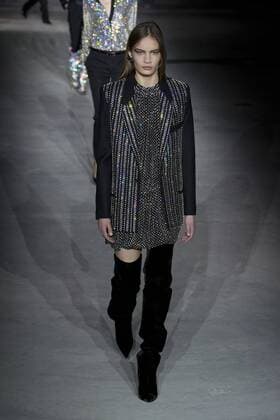 215948 Marineau Starface 2017-02-28 Paris France Paris Fashion Week. Défilé PAP Automne-hiver 2017. Saint Laurent. Saint Laurent , autumn-winter 2017 Paris, France Paris fashion week. Parade ready to wear fall winter 2017. Editorial use only _sans_perso  Copyright: xMarineaux STAR_215948_071