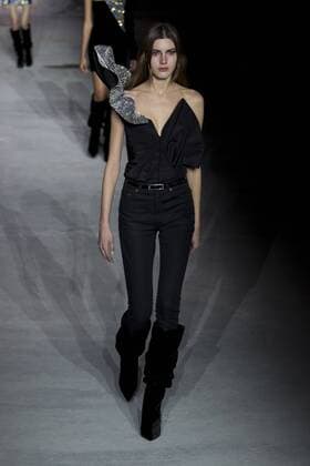 215948 Marineau Starface 2017-02-28 Paris France Paris Fashion Week. Défilé PAP Automne-hiver 2017. Saint Laurent. Saint Laurent , autumn-winter 2017 Paris, France Paris fashion week. Parade ready to wear fall winter 2017. Editorial use only _sans_perso  Copyright: xMarineaux STAR_215948_082