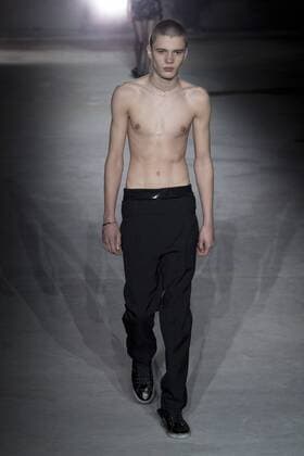 215948 Marineau Starface 2017-02-28 Paris France Paris Fashion Week. Défilé PAP Automne-hiver 2017. Saint Laurent. Saint Laurent , autumn-winter 2017 Paris, France Paris fashion week. Parade ready to wear fall winter 2017. Editorial use only _sans_perso  Copyright: xMarineaux STAR_215948_090