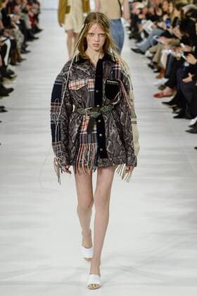 215960 Marineau Starface 2017-03-01 Paris France Paris Fashion Week. Defile PAP Automne-hiver 2017. Maison Margiela. Maison Margiela , autumn-winter 2017Paris, France Paris Fashion Week. Parade PAP Fall-Winter 2017. Maison Margiela. _sans_perso  Copyright: xMarineaux STAR_215960_008