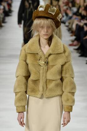 215960 Marineau Starface 2017-03-01 Paris France Paris Fashion Week. Defile PAP Automne-hiver 2017. Maison Margiela. Maison Margiela , autumn-winter 2017Paris, France Paris Fashion Week. Parade PAP Fall-Winter 2017. Maison Margiela. _sans_perso  Copyright: xMarineaux STAR_215960_018