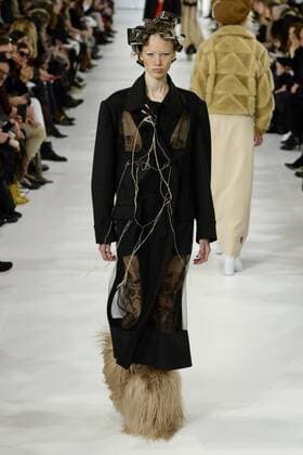 215960 Marineau Starface 2017-03-01 Paris France Paris Fashion Week. Defile PAP Automne-hiver 2017. Maison Margiela. Maison Margiela , autumn-winter 2017Paris, France Paris Fashion Week. Parade PAP Fall-Winter 2017. Maison Margiela. _sans_perso  Copyright: xMarineaux STAR_215960_019