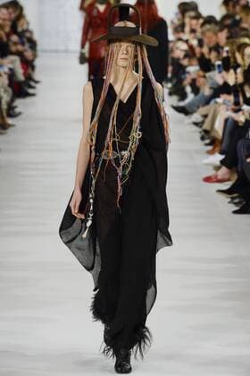 215960 Marineau Starface 2017-03-01 Paris France Paris Fashion Week. Defile PAP Automne-hiver 2017. Maison Margiela. Maison Margiela , autumn-winter 2017Paris, France Paris Fashion Week. Parade PAP Fall-Winter 2017. Maison Margiela. _sans_perso  Copyright: xMarineaux STAR_215960_025