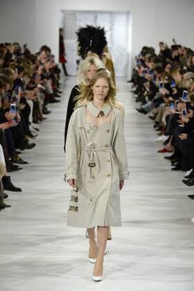 215960 Marineau Starface 2017-03-01 Paris France Paris Fashion Week. Defile PAP Automne-hiver 2017. Maison Margiela. Maison Margiela , autumn-winter 2017Paris, France Paris Fashion Week. Parade PAP Fall-Winter 2017. Maison Margiela. _sans_perso  Copyright: xMarineaux STAR_215960_039