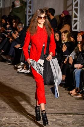 (170301) -- PARIS, March 1, 2017 -- A model presents a creation of Luis Buchinho during the Women s Ready-to-Wear Fall Winter 2017 2018 fashion week in Paris, France, on March 1, 2017. ) FRANCE-PARIS-FASHION WEEK-LUIS BUCHINHO ChenxYichen 