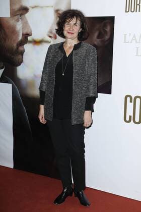 Anne Le Ny CELEBRITES : Vor Filmpremiere Premiere La Confession - Paris - 02 03 2017 GwendolineLeGoff Panoramic 