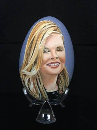 Handbemalte Ostereier mit dem Konterfei niederländischer Adeliger 03-03-2017 Wassenaar Hand painted royal eggs by Mrs. Tiety Entjes-Weij of Princess Amalia. The collection will be displayed during the Eierbeurs on 25th and 26th of march in Wassenaar, 8th and 9th of april in Bemmel and (c) PPE Wassenaar Netherlands  Copyright: xppe entjesx