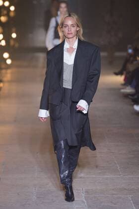 216023 Marineau Starface 2017-03-02 Paris France Paris Fashion Week. Defile PAP Automne-hiver 2017.Isabelle Marant. Isabel Marant , autumn-winter 2017 Paris, France Paris Fashion Week. Fashion Show Isabelle Marant PAP Autumn-Winter 2017. Editorial use only Valletta, Amber  Copyright: xMarineaux STAR_216023_018