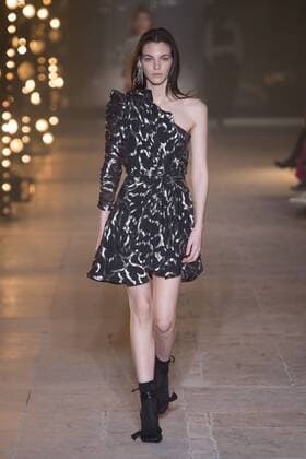 216023 Marineau Starface 2017-03-02 Paris France Paris Fashion Week. Defile PAP Automne-hiver 2017.Isabelle Marant. Isabel Marant , autumn-winter 2017 Paris, France Paris Fashion Week. Fashion Show Isabelle Marant PAP Autumn-Winter 2017. Editorial use only _sans_perso  Copyright: xMarineaux STAR_216023_031