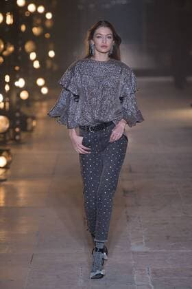 216023 Marineau Starface 2017-03-02 Paris France Paris Fashion Week. Defile PAP Automne-hiver 2017.Isabelle Marant. Isabel Marant , autumn-winter 2017 Paris, France Paris Fashion Week. Fashion Show Isabelle Marant PAP Autumn-Winter 2017. Editorial use only Hadid, Gigi  Copyright: xMarineaux STAR_216023_032