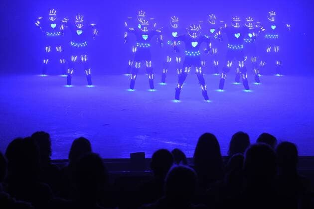 Bilder des Tages Auszuege aus der neuen rockigen Holiday on Ice Premiere BELIEVE, eine Inszenierung Ueber Romeo und Julia in Berlin, am 03.03.2017