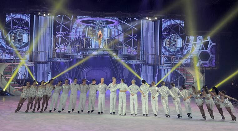 Auszuege aus der neuen rockigen Holiday on Ice Premiere BELIEVE, eine Inszenierung Ueber Romeo und Julia in Berlin, am 03.03.2017