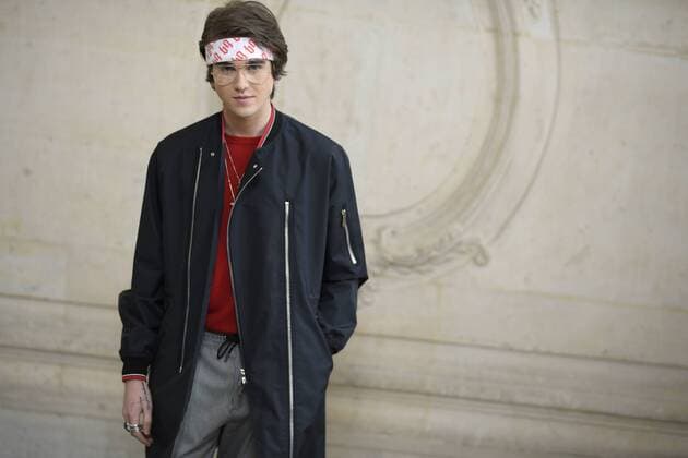 216031 Valentin Paoli Starface 2017-03-03 Paris France Paris Fashion Week. Defile PAP Automne-hiver 2017 DIOR. Arrivees. Paris Fashion Week. Arrivals at Dior Show. Day Lewis, Gabriel Kane  Copyright: xValentinxPaolix xStarfacex STAR_216031_025