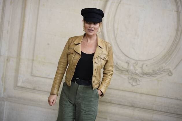 216031 Valentin Paoli Starface 2017-03-03 Paris France Paris Fashion Week. Defile PAP Automne-hiver 2017 DIOR. Arrivees. Paris Fashion Week. Arrivals at Dior Show. Moss, Kate  Copyright: xValentinxPaolix xStarfacex STAR_216031_038