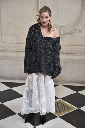216031 Valentin Paoli Starface 2017-03-03 Paris France Paris Fashion Week. Defile PAP Automne-hiver 2017 DIOR. Arrivees. Paris Fashion Week. Arrivals at Dior Show. Rowe, Camille  Copyright: xValentinxPaolix xStarfacex STAR_216031_084