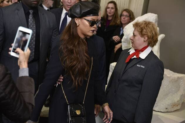 216031 Valentin Paoli Starface 2017-03-03 Paris France Paris Fashion Week. Defile PAP Automne-hiver 2017 DIOR. Arrivees. Paris Fashion Week. Arrivals at Dior Show. Fenty, Robyn Rihanna ( Rihanna )  Copyright: xValentinxPaolix xStarfacex STAR_216031_150
