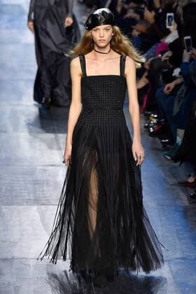 (170303) -- PARIS, March 3, 2017 -- A model presents a creation of Christian Dior during the Women s Ready-to-Wear Fall Winter 2017 2018 fashion week in Paris, France, on March 3, 2017. ) FRANCE-PARIS-FASHION WEEK-CHRISTIAN DIOR PieroxBiasion 