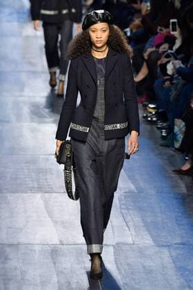 (170303) -- PARIS, March 3, 2017 -- A model presents a creation of Christian Dior during the Women s Ready-to-Wear Fall Winter 2017 2018 fashion week in Paris, France, on March 3, 2017. ) FRANCE-PARIS-FASHION WEEK-CHRISTIAN DIOR PieroxBiasion 