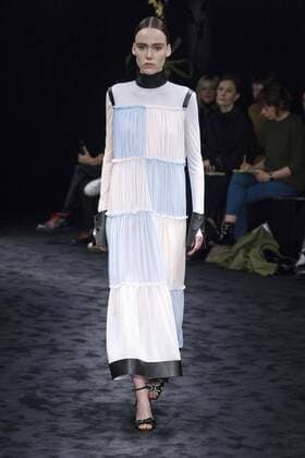 216044 Marineau Starface 2017-03-02 Paris France Paris Fashion Week. Defile PAP Automne-hiver 2017. LOEWE. Loewe , autumn-winter 2017 Paris, France Editorial use only  Copyright: xMarineaux STAR_216044_031