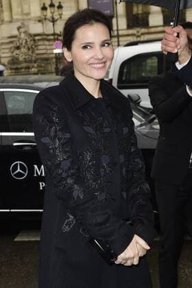 Virginie Ledoyen CELEBRITES : Ankunft zur Elie Saab Modenschau - Paris - 04 03 2017 JBAutissier 