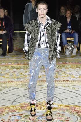 . 04 03 2017. Paris, France. Vivienne Westwood show at Paris Fashion Week for Autumn Winter 2017.  xi-Imagesx IIM-14575-0052
