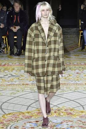 . 04 03 2017. Paris, France. Vivienne Westwood show at Paris Fashion Week for Autumn Winter 2017.  xi-Imagesx IIM-14575-0062