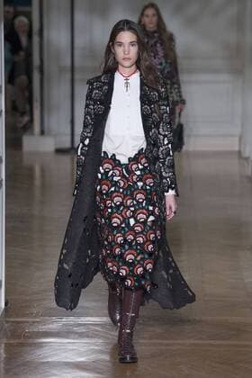 216077 Marineau Starface 2017-03-05 Paris France Paris Fashion Week. Defile PAP Automne-hiver 2017. VALENTINO. Valentino , autumn-winter 2017 Paris, France Editorial use only  Copyright: xMarineaux STAR_216077_024