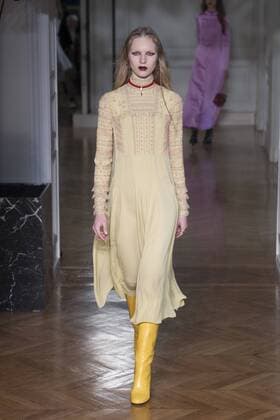 216077 Marineau Starface 2017-03-05 Paris France Paris Fashion Week. Defile PAP Automne-hiver 2017. VALENTINO. Valentino , autumn-winter 2017 Paris, France Editorial use only  Copyright: xMarineaux STAR_216077_034