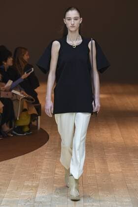 216075 Marineau Starface 2017-03-05 Paris France Paris Fashion Week. Defile PAP Automne-hiver 2017. CELINE. Céline , autumn-winter 2017 Paris, France Editorial use only  Copyright: xMarineaux STAR_216075_003