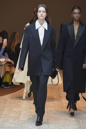 216075 Marineau Starface 2017-03-05 Paris France Paris Fashion Week. Defile PAP Automne-hiver 2017. CELINE. Céline , autumn-winter 2017 Paris, France Editorial use only  Copyright: xMarineaux STAR_216075_004