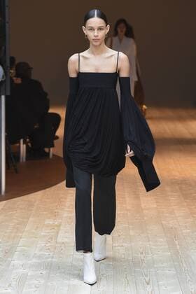 216075 Marineau Starface 2017-03-05 Paris France Paris Fashion Week. Defile PAP Automne-hiver 2017. CELINE. Céline , autumn-winter 2017 Paris, France Editorial use only  Copyright: xMarineaux STAR_216075_035