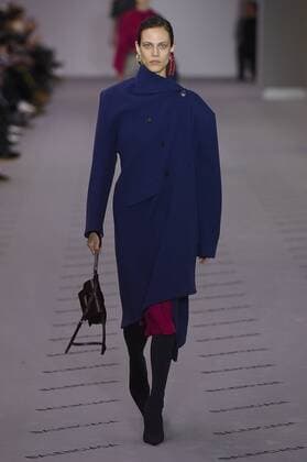 216074 Marineau Starface 2017-03-05 Paris France Paris Fashion Week. Defile PAP Automne-hiver 2017. BALENCIAGA. Balenciaga , autumn-winter 2017 Paris, France Editorial use only  Copyright: xMarineaux STAR_216074_011