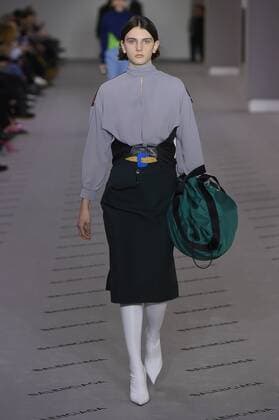 216074 Marineau Starface 2017-03-05 Paris France Paris Fashion Week. Defile PAP Automne-hiver 2017. BALENCIAGA. Balenciaga , autumn-winter 2017 Paris, France Editorial use only  Copyright: xMarineaux STAR_216074_017