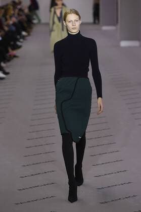 216074 Marineau Starface 2017-03-05 Paris France Paris Fashion Week. Defile PAP Automne-hiver 2017. BALENCIAGA. Balenciaga , autumn-winter 2017 Paris, France Editorial use only  Copyright: xMarineaux STAR_216074_024