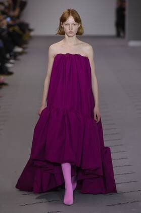 Bilder des Tages 216074 Marineau Starface 2017-03-05 Paris France Paris Fashion Week. Defile PAP Automne-hiver 2017. BALENCIAGA. Balenciaga , autumn-winter 2017 Paris, France Editorial use only  Copyright: xMarineaux STAR_216074_050