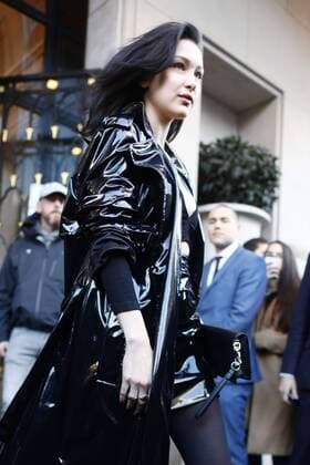 March 5, 2017 - Paris, France - Bella Hadid seen arriving Chanel store in Paris, France, on March 5, 2017. Paris France  - ZUMAn230 20170305_zaa_n230_304 Copyright: xMehdixTaamallahx