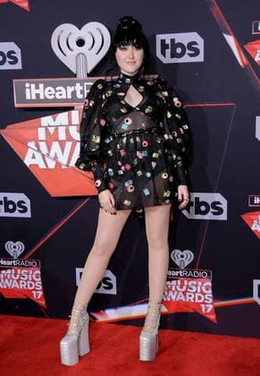 March 5, 2017 - Inglewood, CA, United States - 05 March 2017 - Inglewood, California - Noah Cyrus. 2017 iHeartRadio Music Awards held at The Forum in Inglewood. Photo Credit: AdMedia Inglewood United States - ZUMAa123 20170305_zaa_a123_095 Copyright: xBirdiexThompsonx