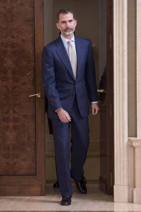 King Felipe VI of Spain receive in audience to the winner of basketball King s Cup 2017, Real Madrid at Zarzuela Palace in Madrid, Spain. March 06, 2017.  (20170306038)