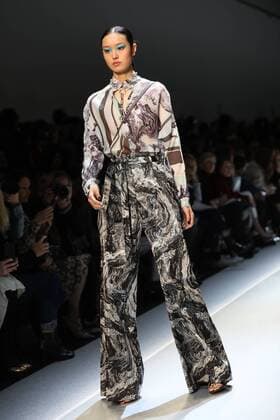 A model takes to the catwalk during the presentation of Leonard Paris show as part of the Fall-Winter 2017-18 Paris Fashion Week on March 6, 2017.  PAR20170306104 MAYAxVIDON-WHITE