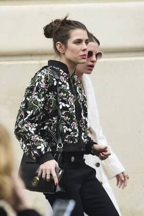 Charlotte Casiraghi CELEBRITES : Arrivees du Defile Giambattista Valli - Paris - 06 03 2017 JBAutissier Panoramic 
