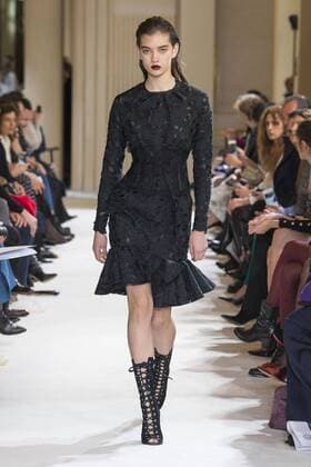 216111 Marineau Starface 2017-03-06 Paris France Paris Fashion Week. Defile PAP automne-hiver. Giambattita Valli. Giambattista Valli , autumn-winter 2017 Paris, France Paris fashion week. Parade PAP Autumn-Winter 2017. Giambattista Valli. Editorial use only _sans_perso  Copyright: xMarineaux STAR_216111_008