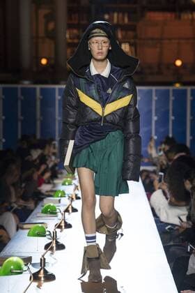 216125 Marineau Starface 2017-03-06 Paris France Paris Fashion Week. Defile PAP automne-hiver. Fenty x Puma by Rihanna. Fenty x Puma by Rihanna autumn winter 2017. Fenty x Puma by Rihanna, autumn-winter 2017 Paris, France Editorial use only _sans_perso  Copyright: xMarineaux STAR_216125_019