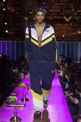 216125 Marineau Starface 2017-03-06 Paris France Paris Fashion Week. Defile PAP automne-hiver. Fenty x Puma by Rihanna. Fenty x Puma by Rihanna autumn winter 2017. Fenty x Puma by Rihanna, autumn-winter 2017 Paris, France Editorial use only _sans_perso  Copyright: xMarineaux STAR_216125_027