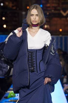 216125 Marineau Starface 2017-03-06 Paris France Paris Fashion Week. Defile PAP automne-hiver. Fenty x Puma by Rihanna. Fenty x Puma by Rihanna autumn winter 2017. Fenty x Puma by Rihanna, autumn-winter 2017 Paris, France Editorial use only _sans_perso  Copyright: xMarineaux STAR_216125_031